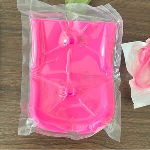 NWT Bogg Bag Phone Holder Vibrant Pink w Keychain Hook Holder IPhone Android
